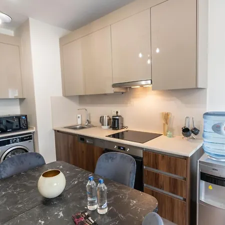 Peaceful And Private Escape 1-bedroom Διαμέρισμα *
